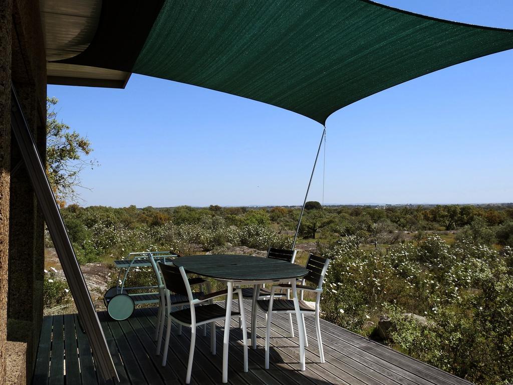Bubulcus And Bolotas - Off Grid Nature Holiday Home Vimieiro  Экстерьер фото